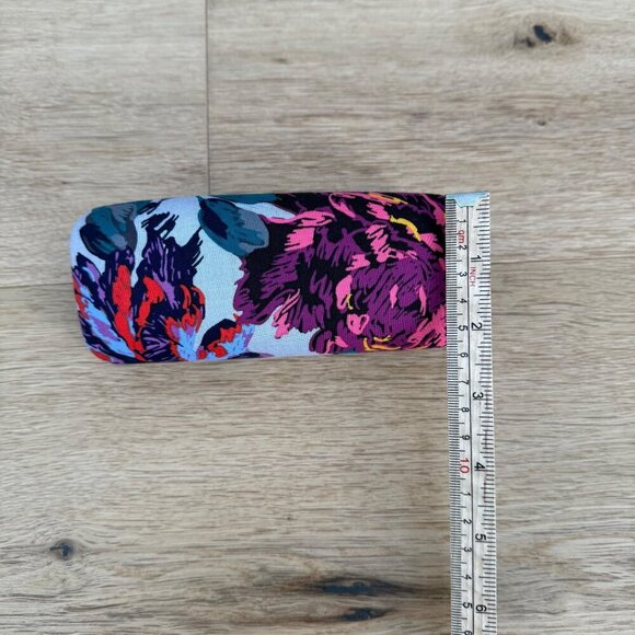 Vera Bradley Hard Clam Shell Eyeglass Sunglass Case Multicolor Floral Pretty EUC - Picture 9 of 12